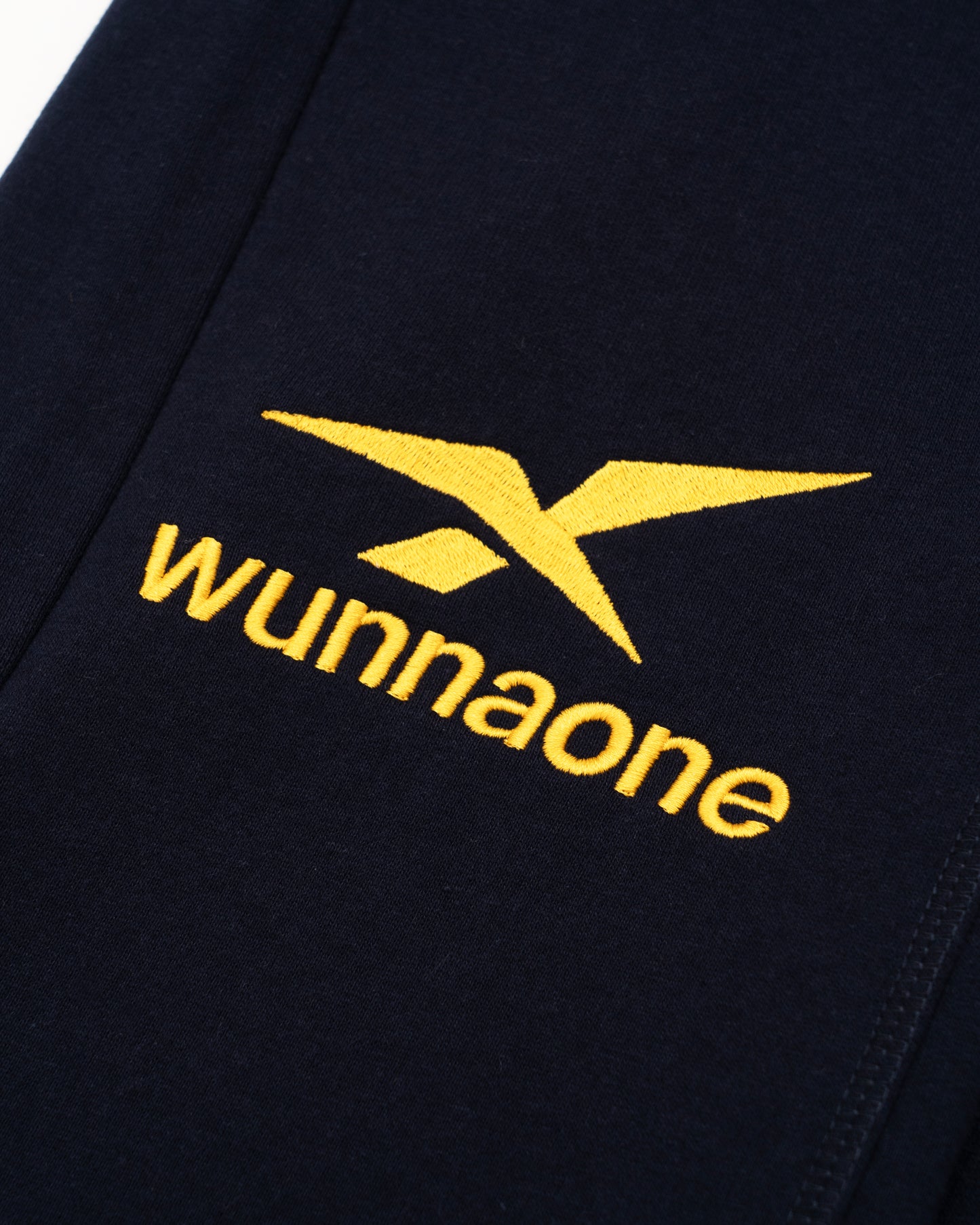 logo sweats